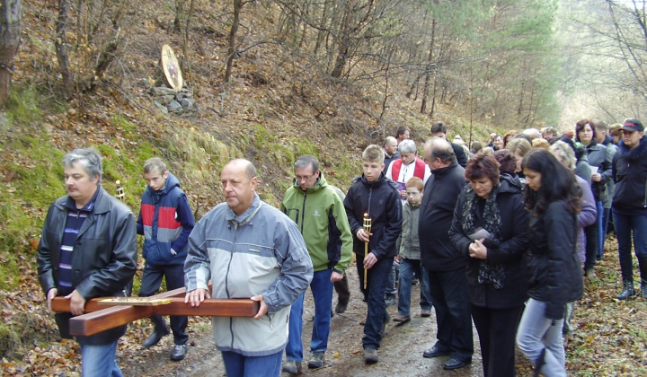 Krížová cesta na Veľký piatok 2012