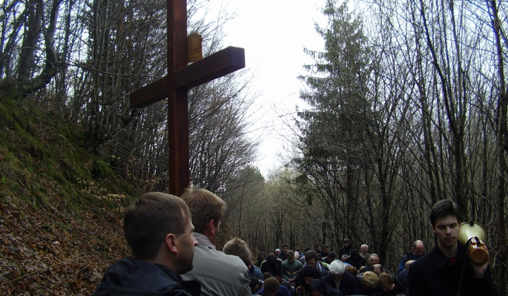Krížová cesta na Veľký piatok 2012